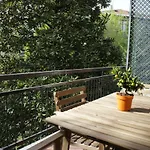 Alojamento de Acomodação e Pequeno-almoço Lotus 5*