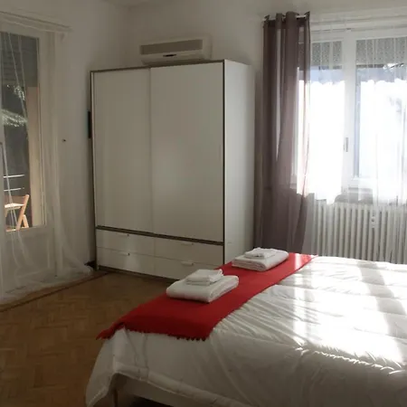 Lotus Bed and breakfast