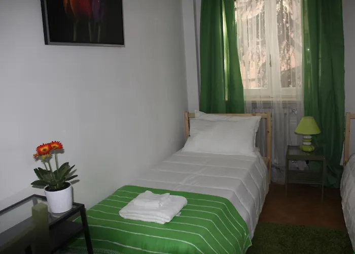 Lotus Nocleg ze śniadaniem 5*