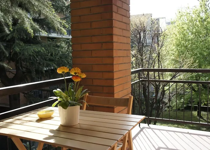 Lotus Nocleg ze śniadaniem 5*